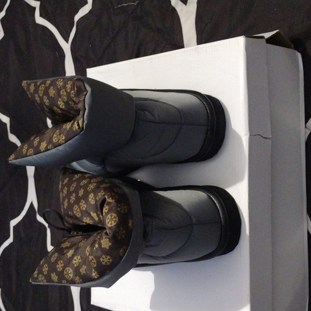 Carpe Diem Quilted Boots - Picture 8 of 9